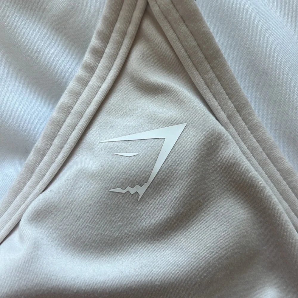 Gymshark sports bra light blush pink color size small - Picture 2 of 4